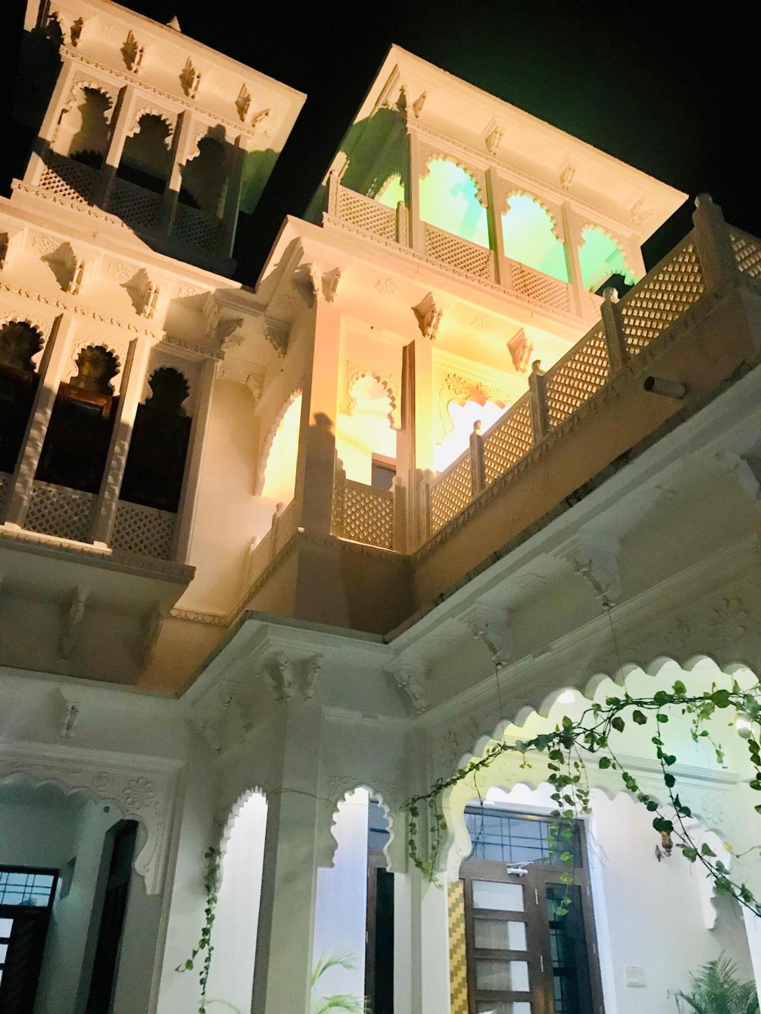 Royal Heritage Villa Udaipur Exterior photo
