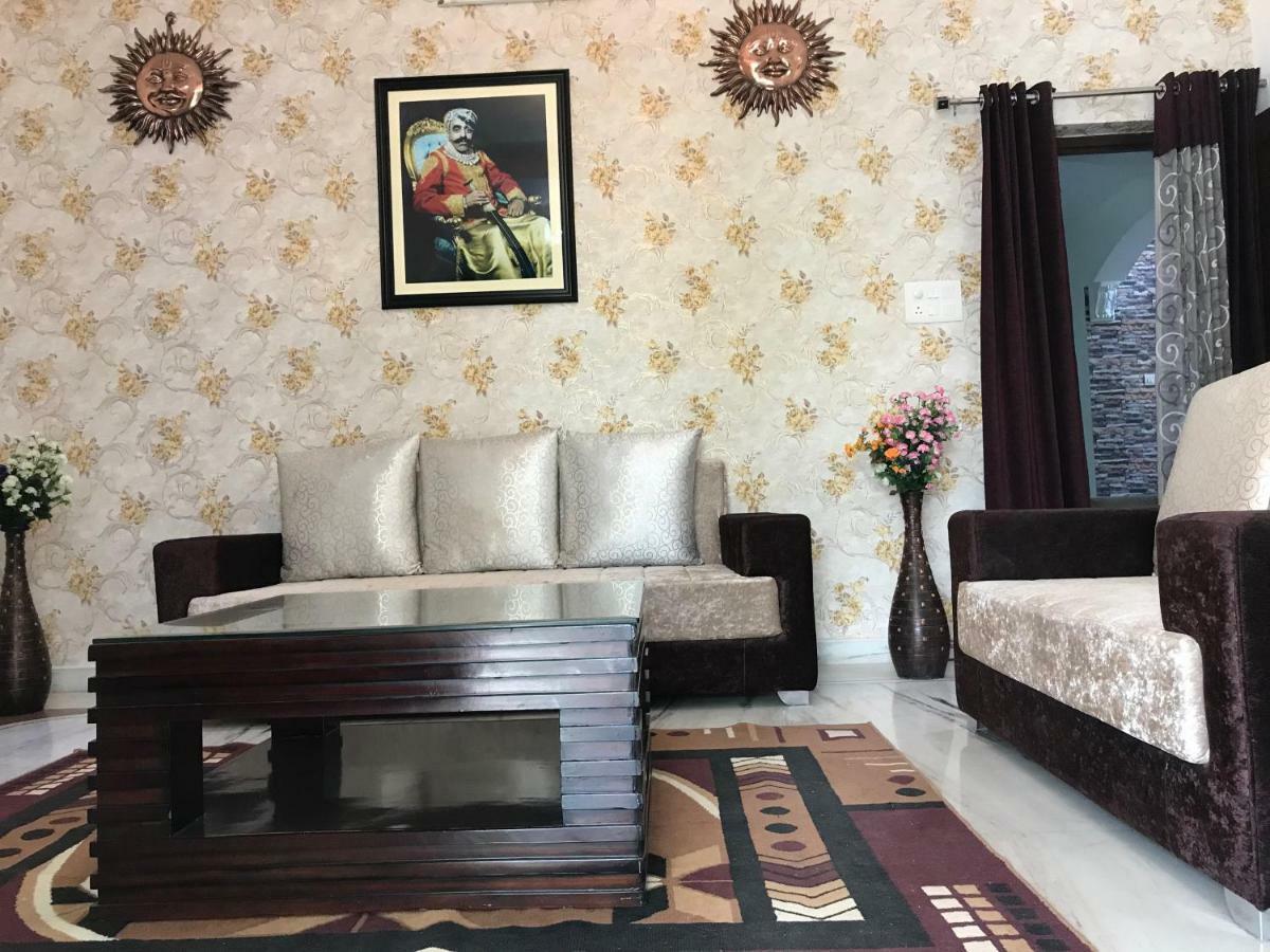 Royal Heritage Villa Udaipur Exterior photo